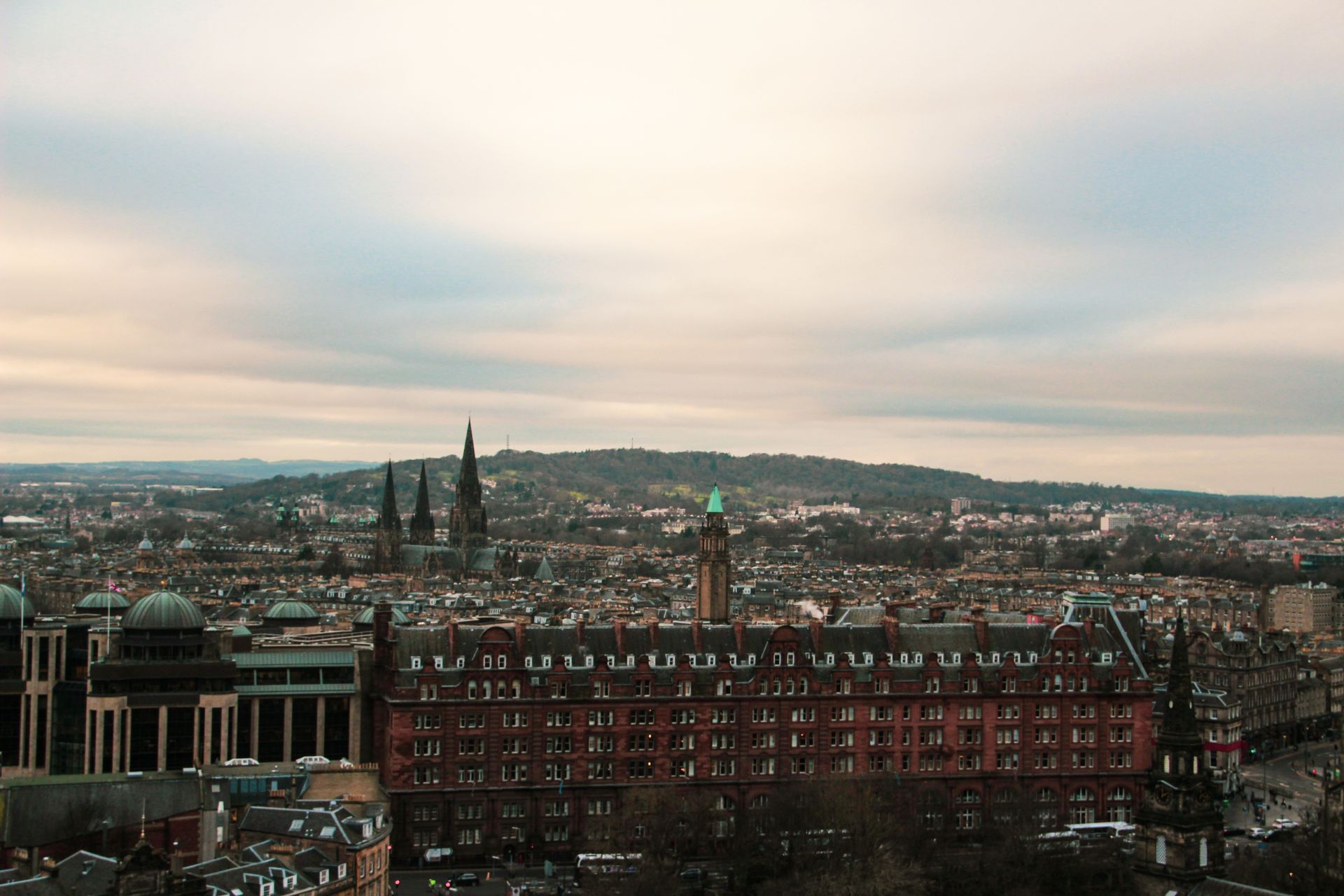 View over Edinburgh, where our local engineers install TV aerials